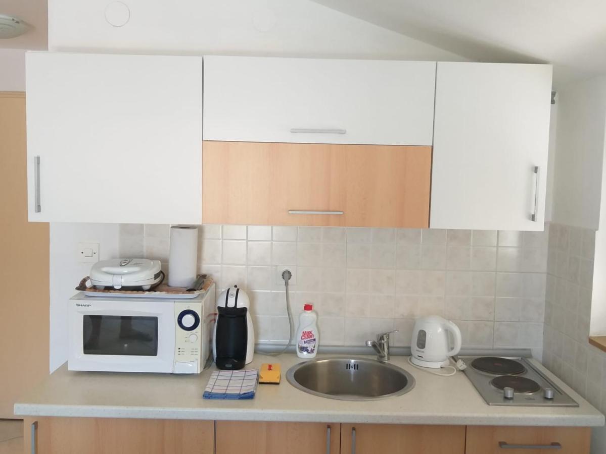 Apartmani Ana Tribalj Eksteriør billede